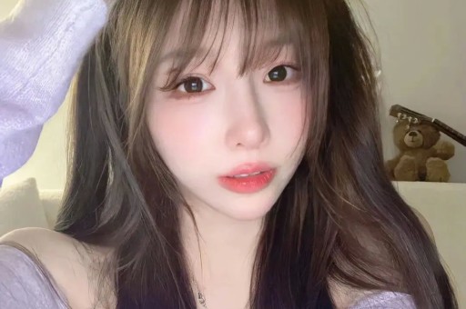 抖音排名第一的网红路子越来越野了
