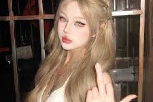 顶级网红美女！G级漫画身材谁能不迷糊？