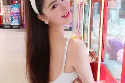 女网红和男友旅游只发单人照并对外称单身男友账号被扒出